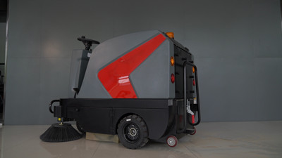 揚(yáng)子小型掃地機(jī)我們身邊的得力助手.jpg